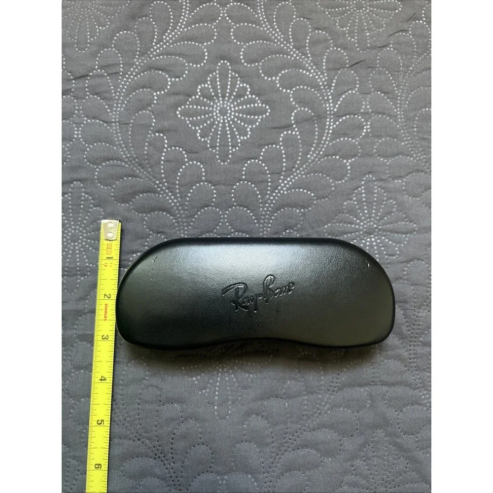 Ray Ban Genuine MEDIUM  Hard Clamshell Eyeglasses/Sunglasses Leather & Felt Case